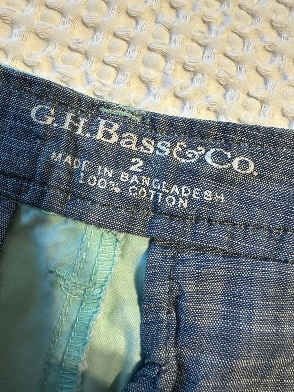 GH Bass Women’s Mint Green Casual Shorts with pockets - Picture 3 of 7